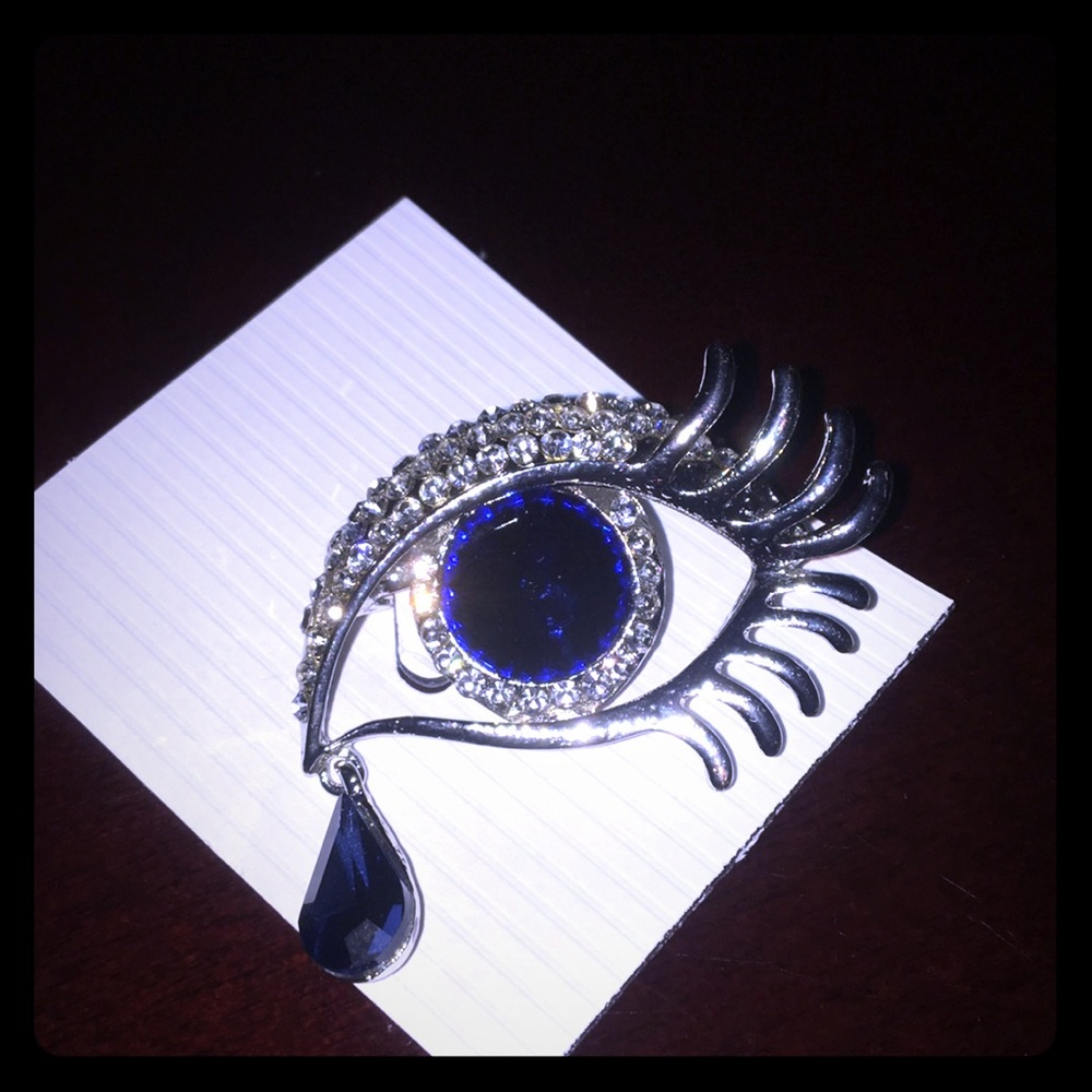 Blue eye teardrop Broach
